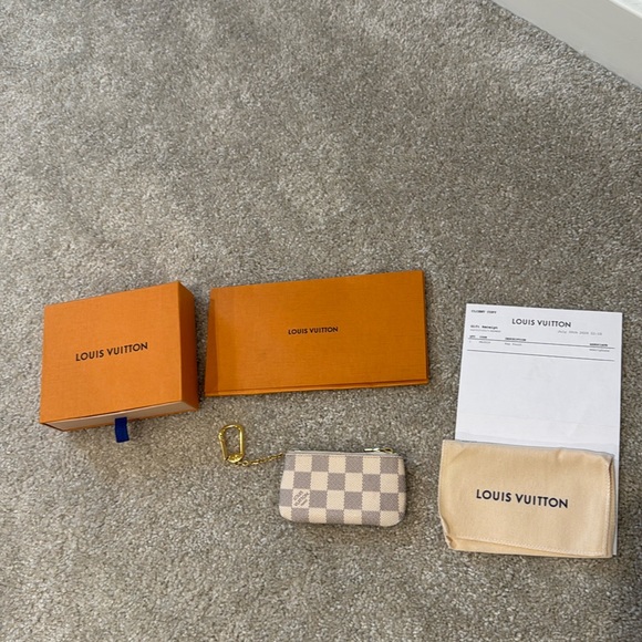 Authentic Louis Vuitton Damier Azure key pouch - Picture 1 of 11